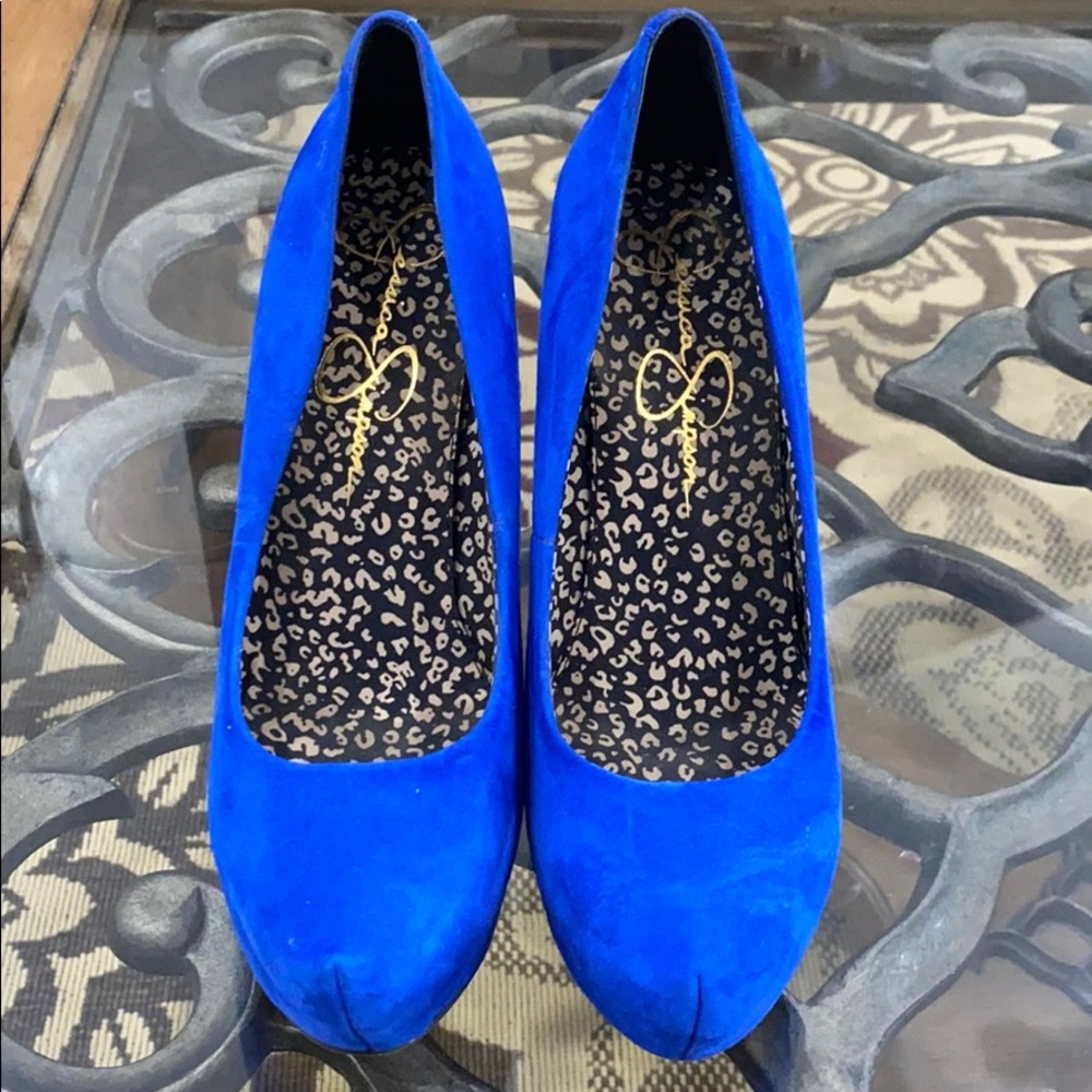 Jessica Simpson pumps